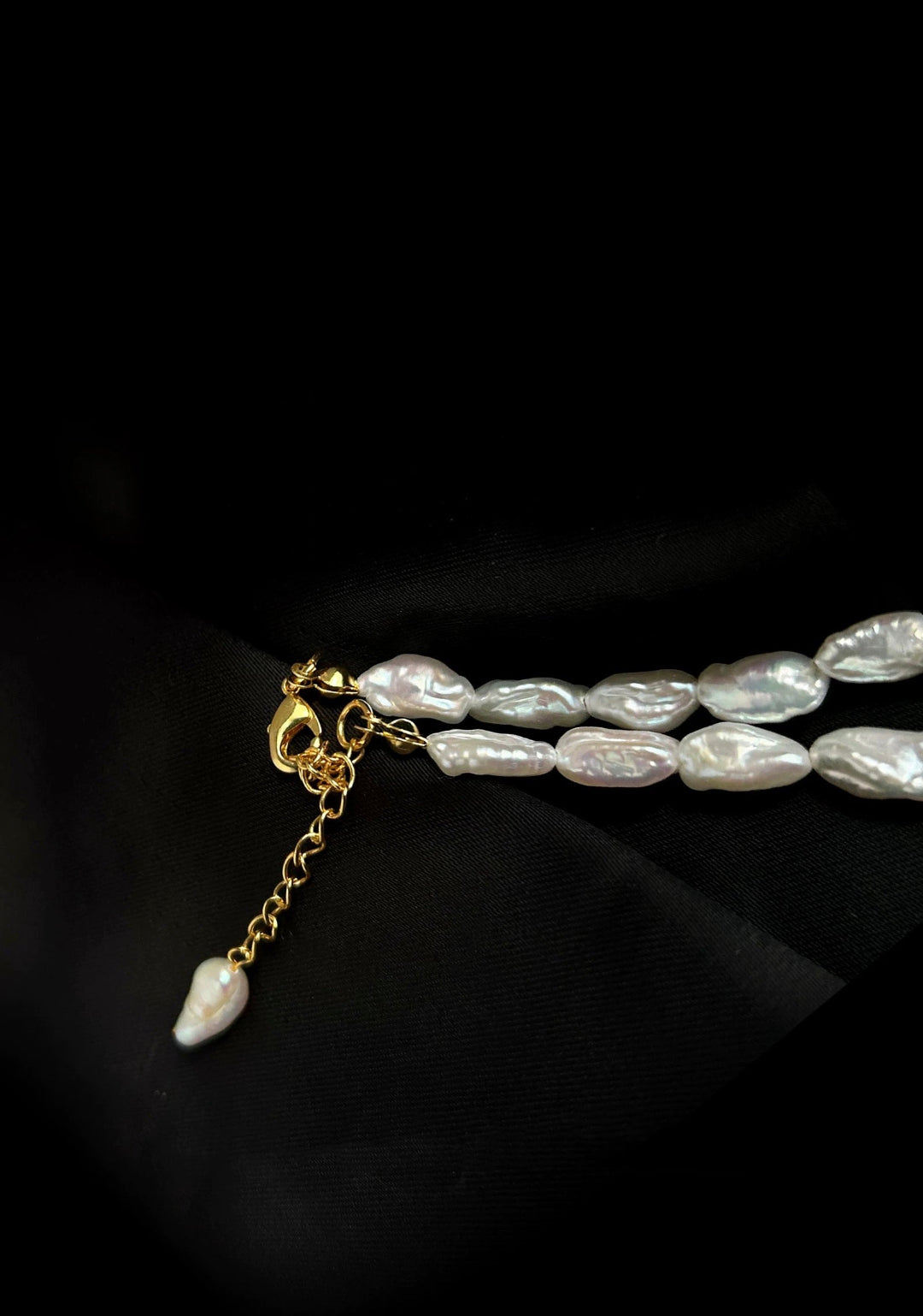 Minimalist Irregular Baroque Pearl Necklace gembea jewelry