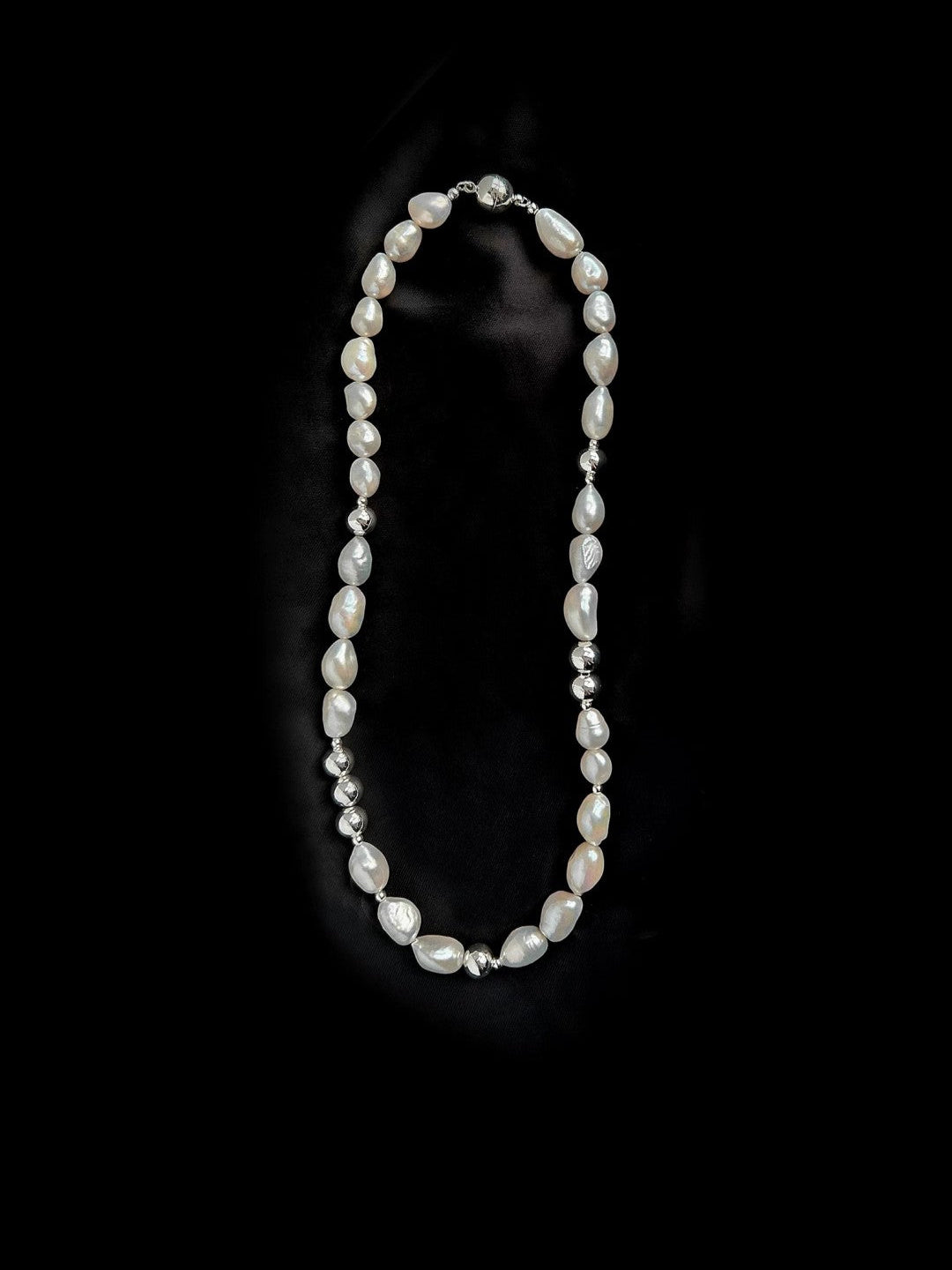 Minimalist Metallic Silver Bean Pearl Necklace gembea jewelry