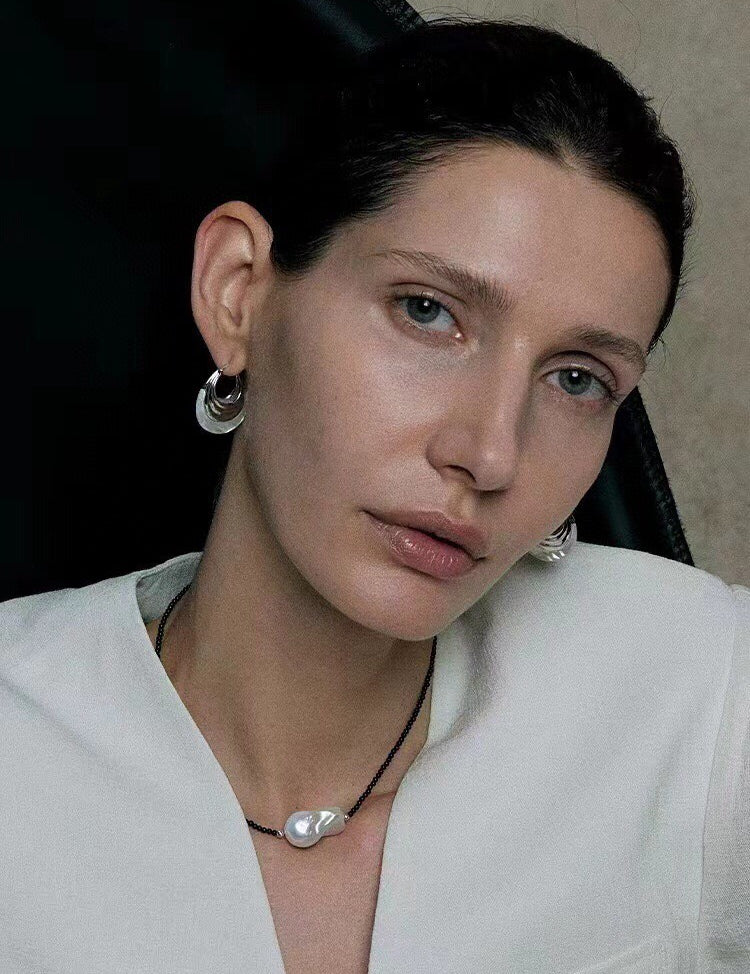 Minimalist Baroque Pearl Black Agate Beaded Necklace-Gembea Jewelry