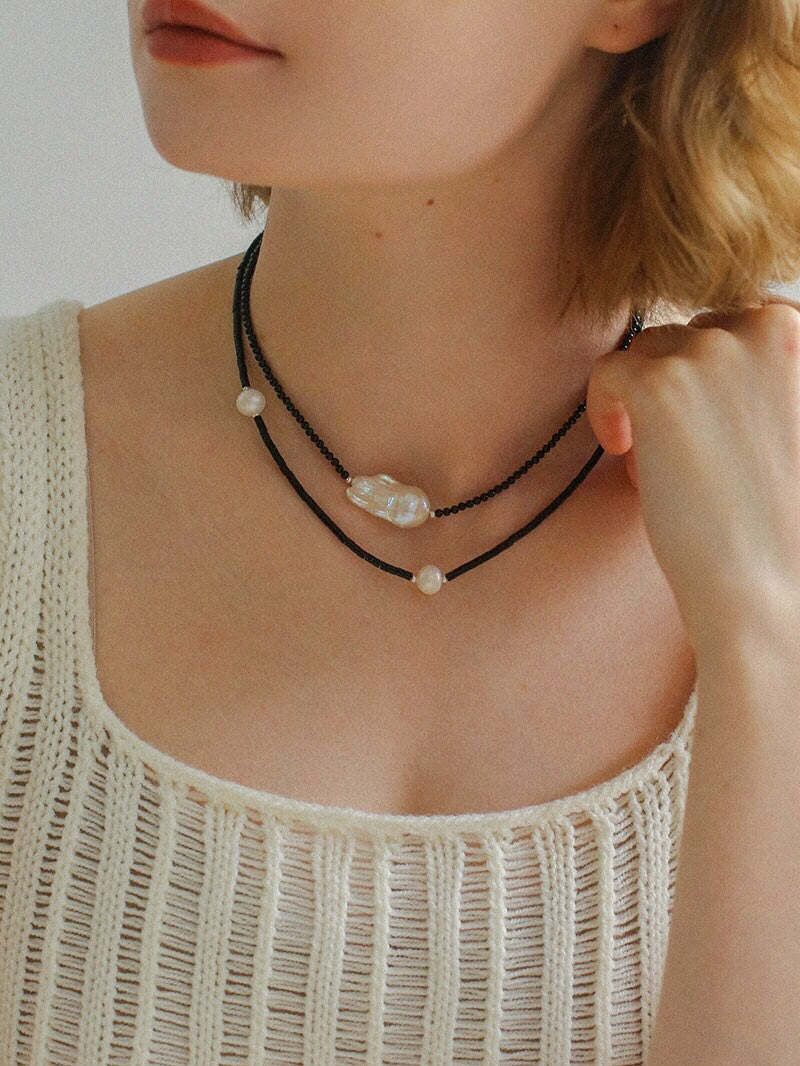 Minimalist Baroque Pearl Black Agate Beaded Necklace-Gembea Jewelry