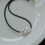 Minimalist Baroque Pearl Black Agate Beaded Necklace-Gembea Jewelry