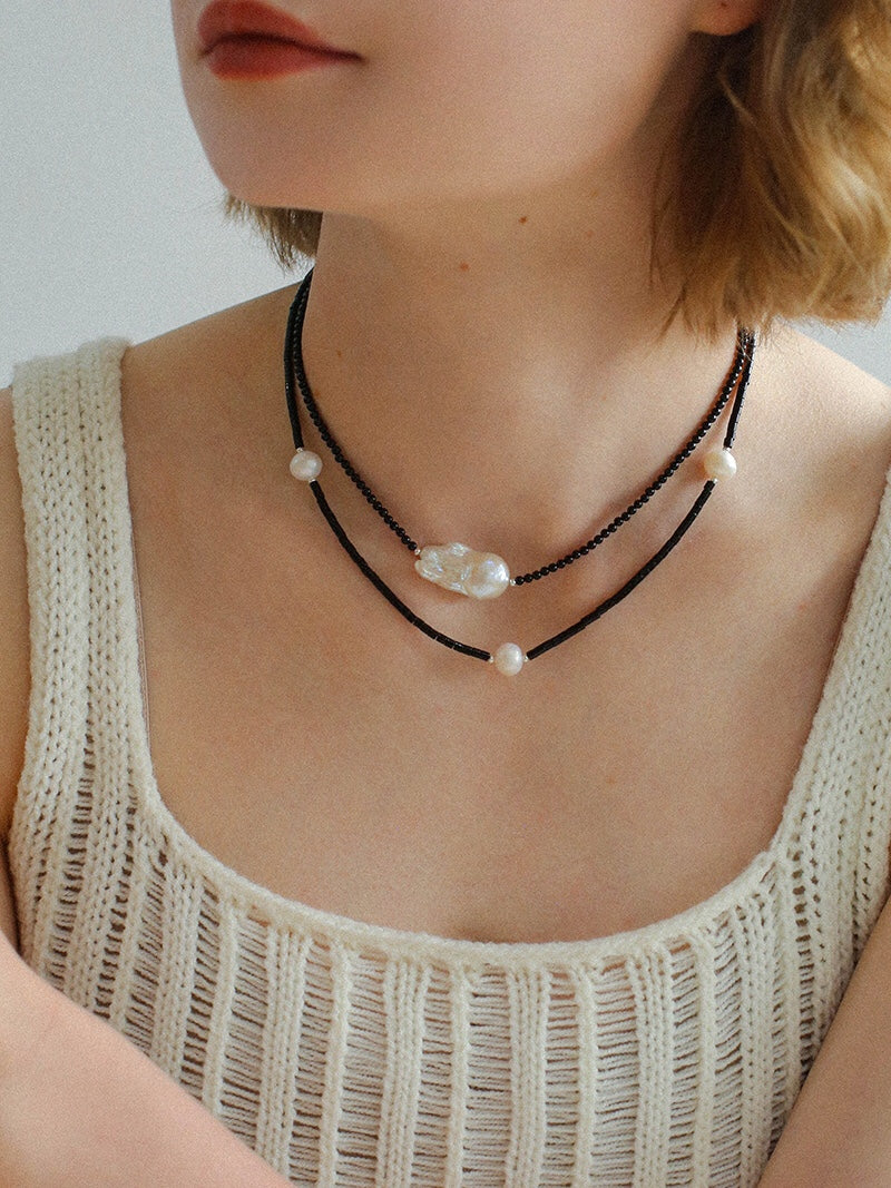 Minimalist Freshwater Pearl Black Agate Beaded Necklace-Gembea Jewelry 