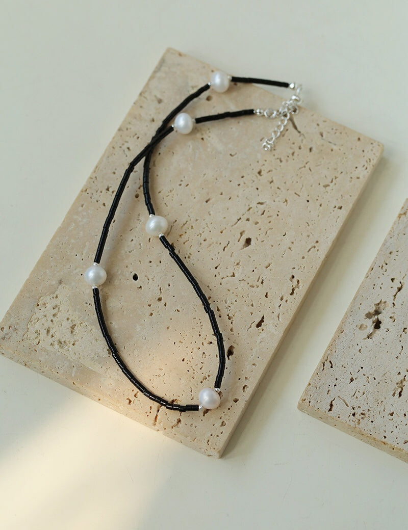 Minimalist Freshwater Pearl Black Agate Beaded Necklace-Gembea Jewelry