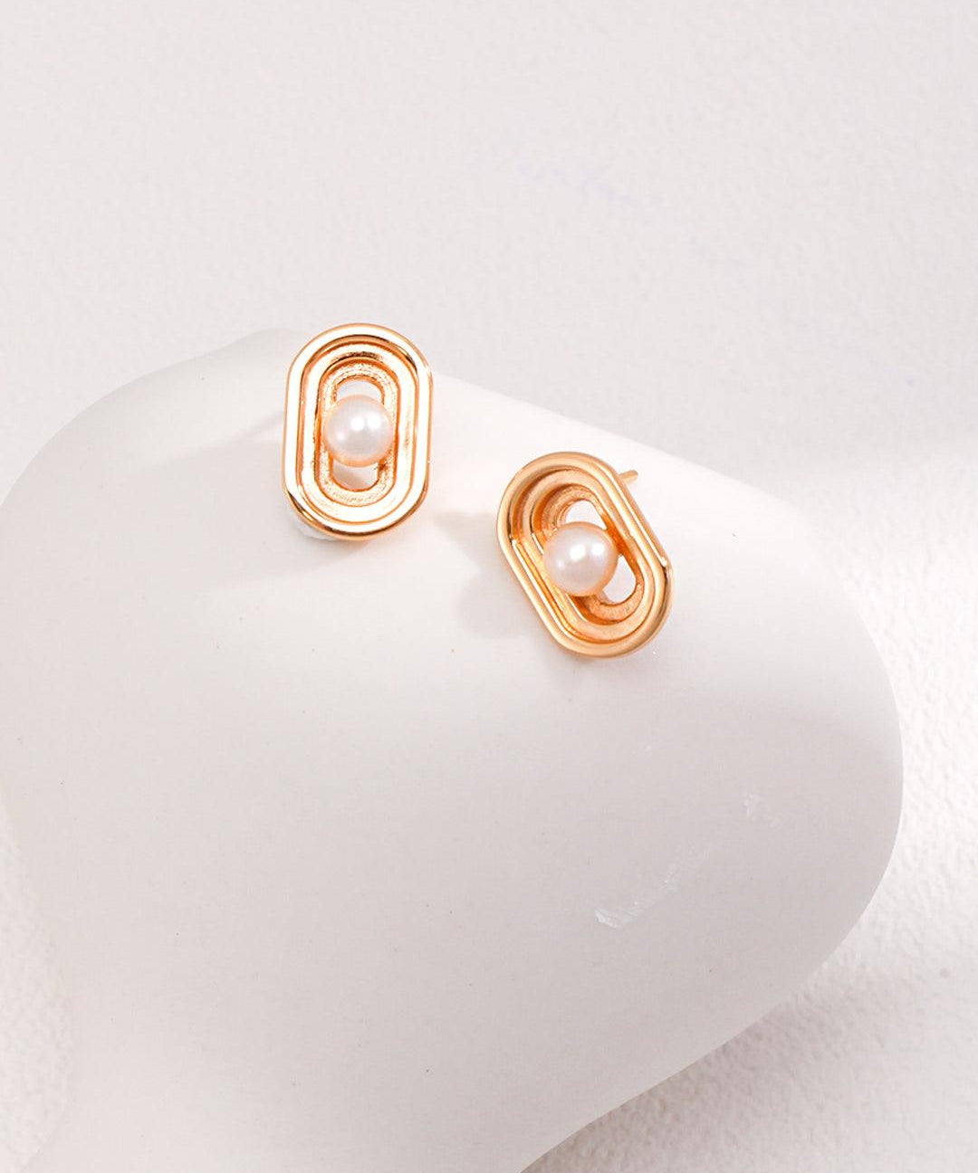 Minimalist Metallic Pearl Stud Earrings - Gembea Jewelry