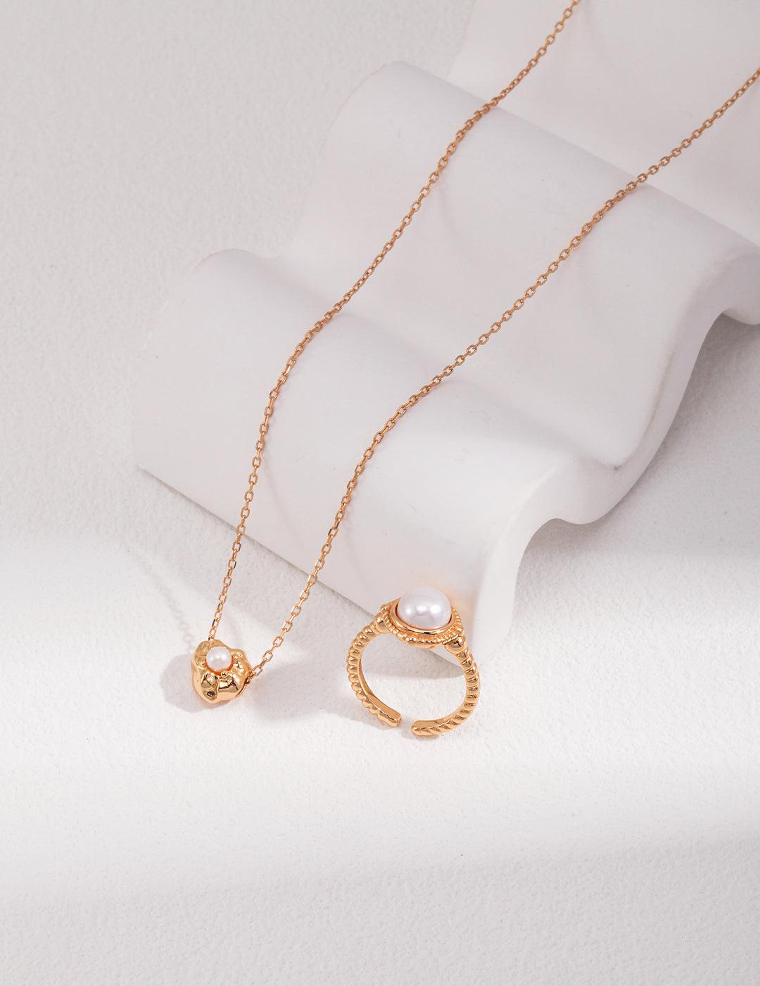 Minimalist Round Freshwater Pearl Rings - Gembea Jewelry