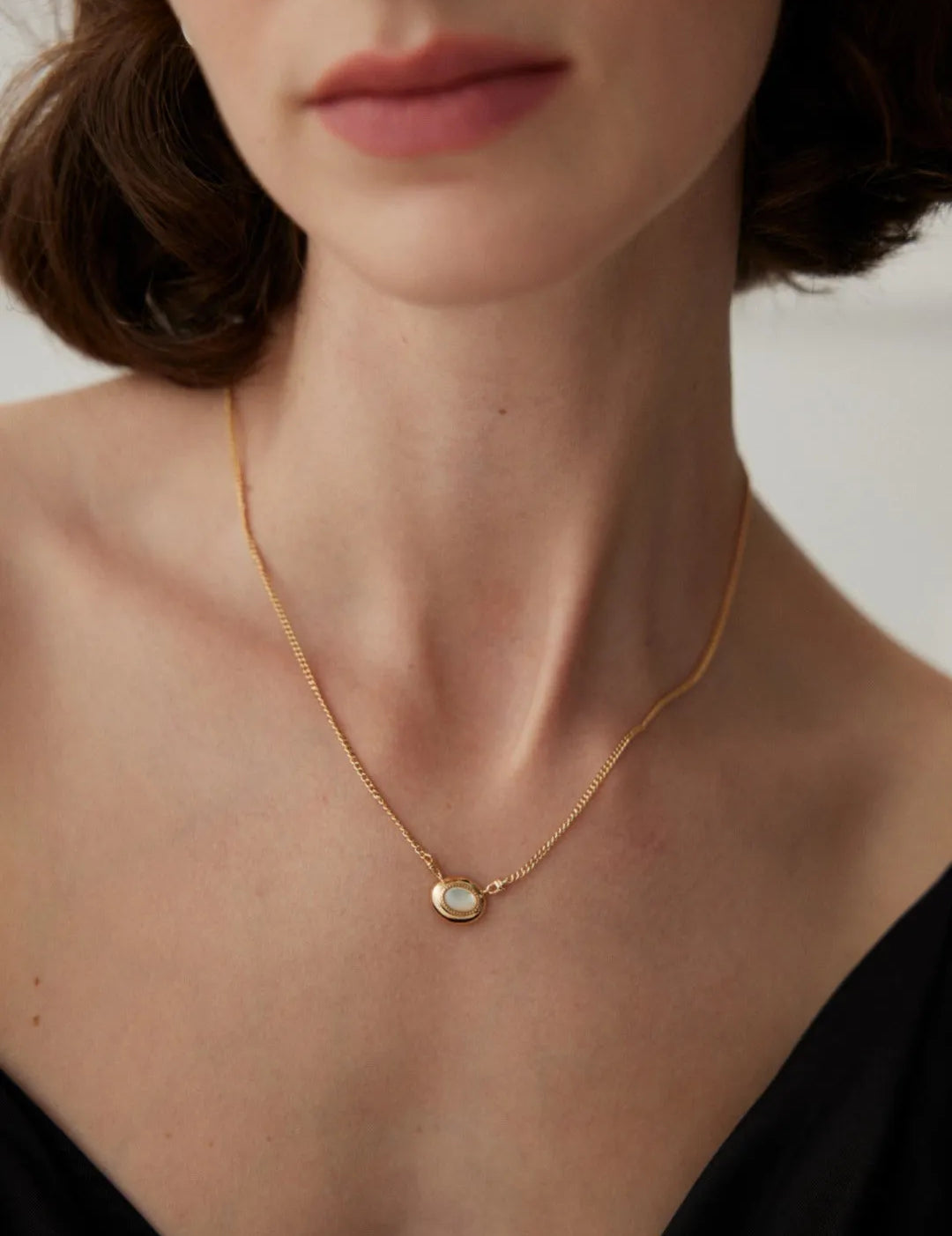 Mother of Pearl Pendant Chain Necklace - Gembea Jewelry