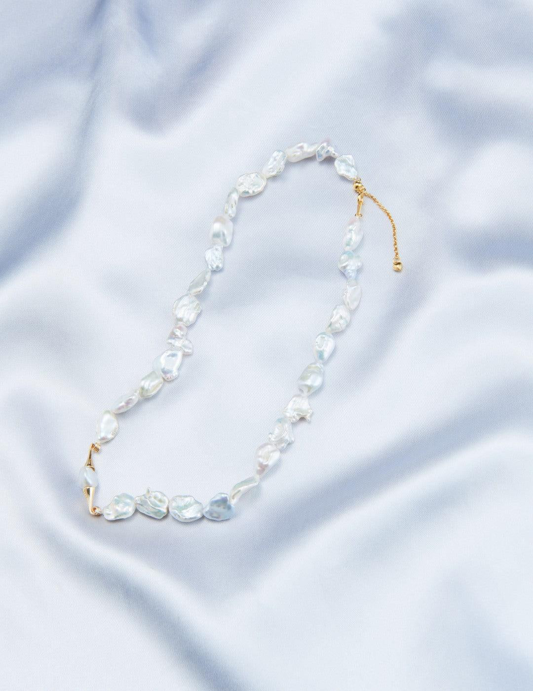 Moustache Baroque Pearl Beaded Necklace - Gembea Jewelry