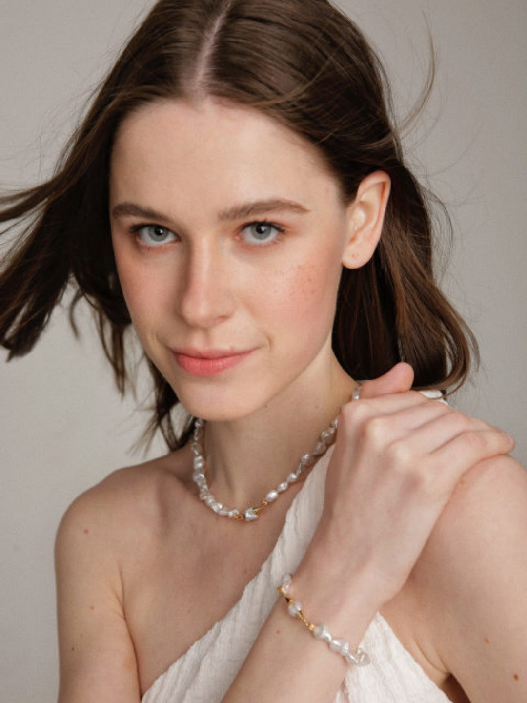 Gembea Jewelry Moustache Baroque Pearl Beaded Necklace