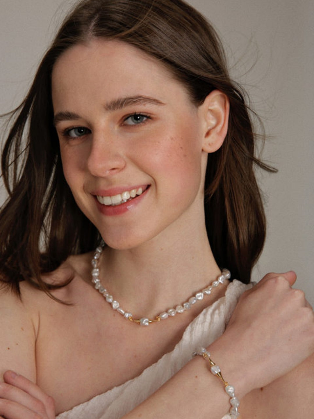 Gembea Jewelry Moustache Baroque Pearl Beaded Necklace