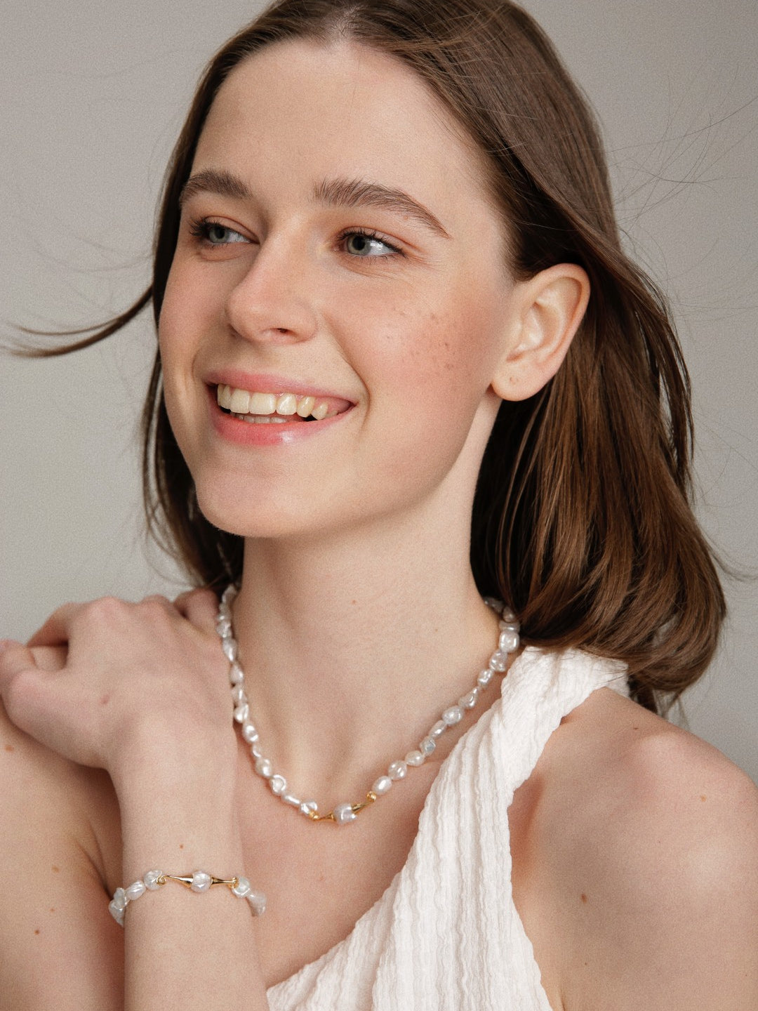 Gembea Jewelry Moustache Baroque Pearl Beaded Necklace