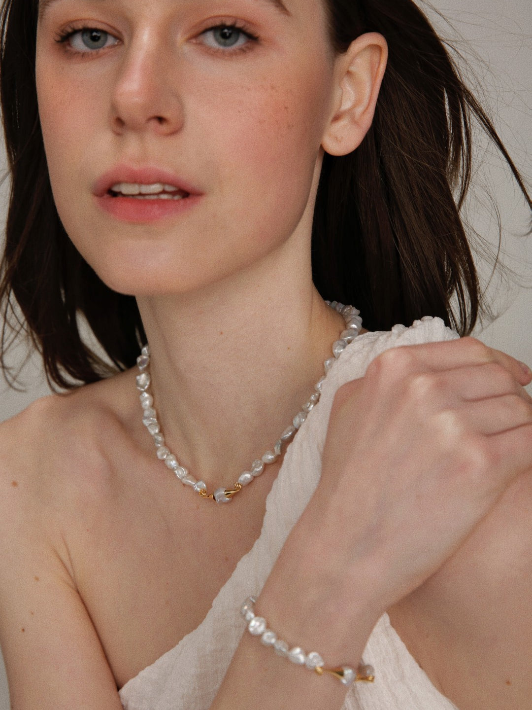 Gembea Jewelry Moustache Baroque Pearl Beaded Necklace