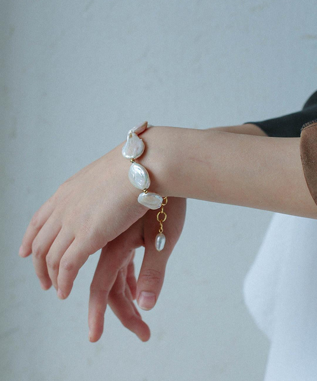 Natural Baroque Shaped Flat Pearl Bracelet - Gembea Jewelry
