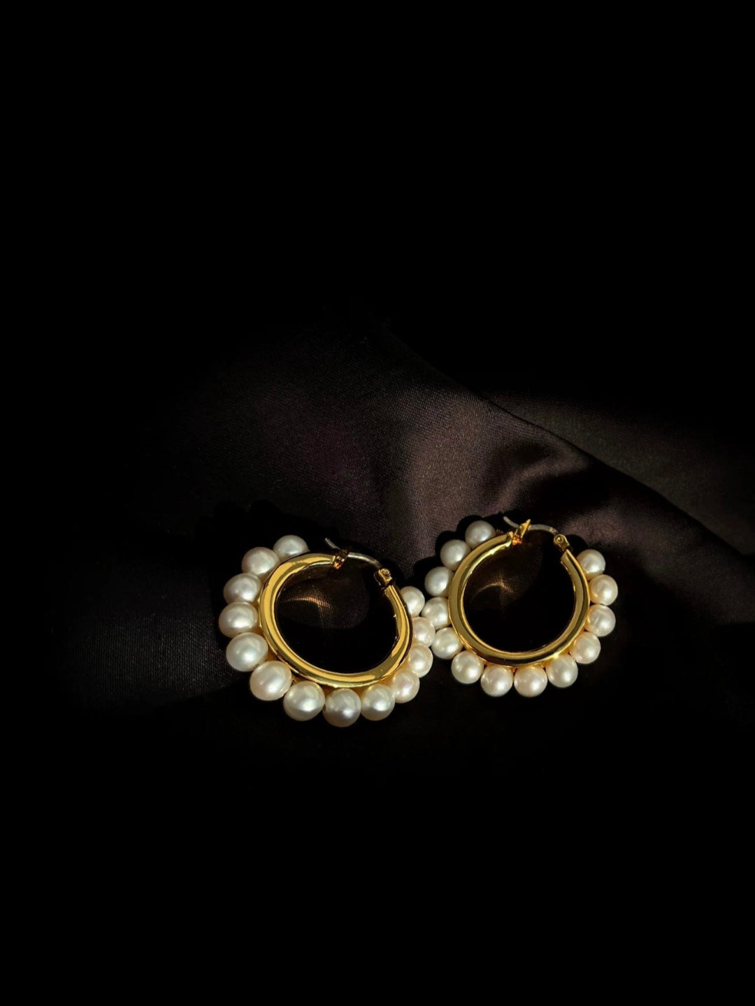Natural Freshwater Pearl Hoop Earrings