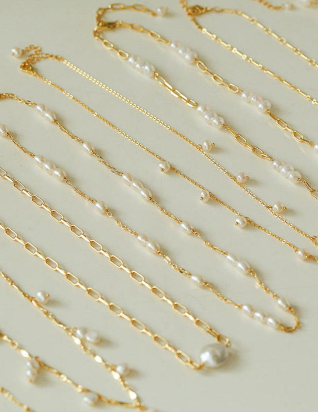 Overlay Natural Pearl Pendant Necklace - Gembea Jewelry