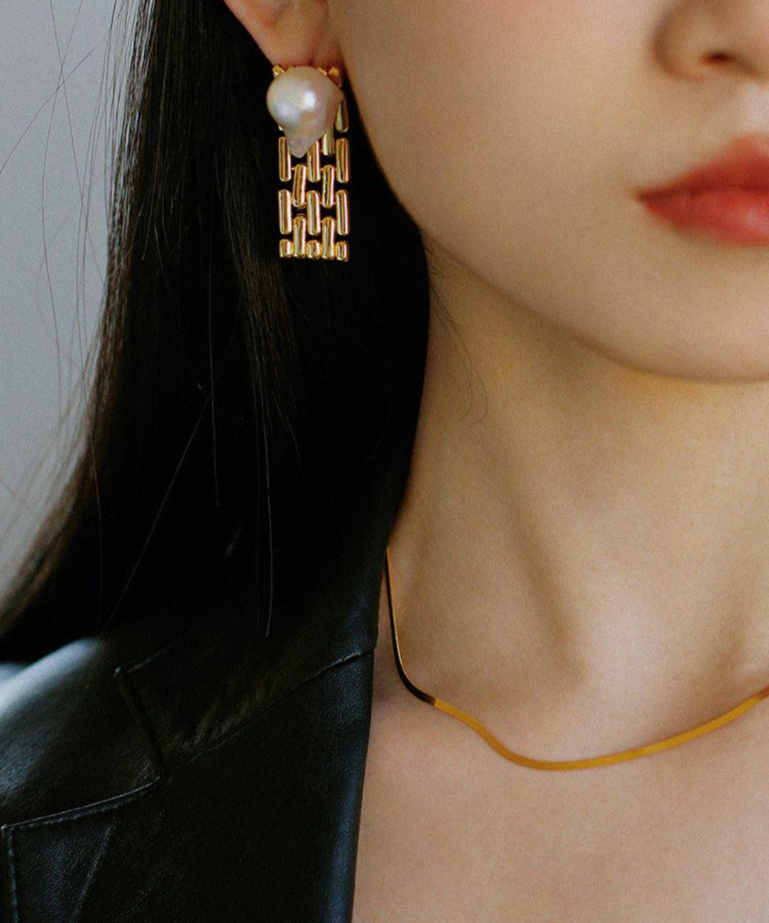 Wide Version Watch Chain Baroque Pearl Earrings - Gembea Jewelry