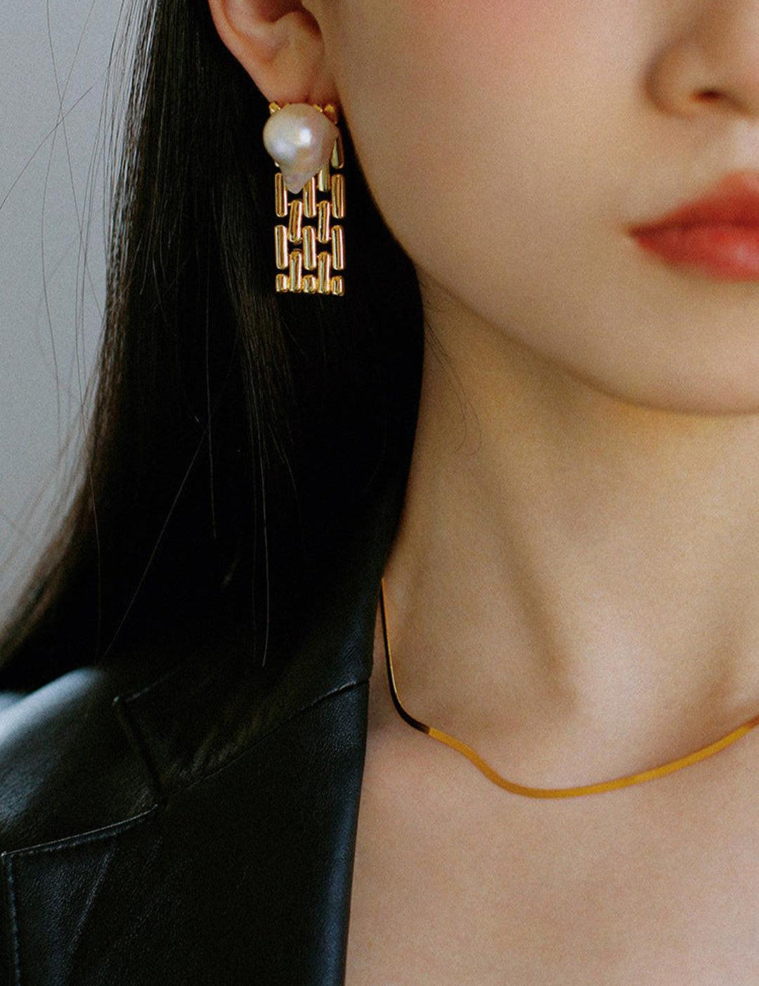 Wide Version Watch Chain Baroque Pearl Earrings - Gembea Jewelry