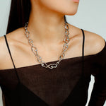 Geometric Twist Artificial Pearl Chain Necklace