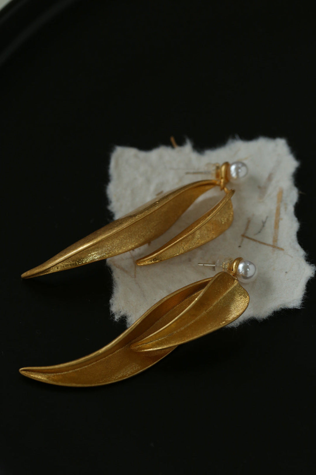 Vintage Old Leaf Artificial Pearl Earrings