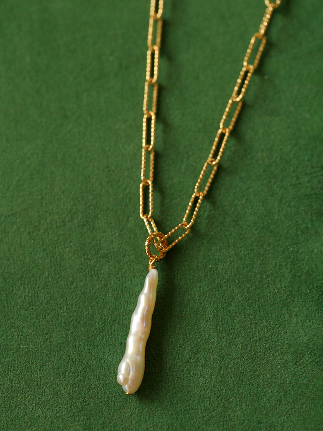 Gold Chain Baroque Pearl Necklace