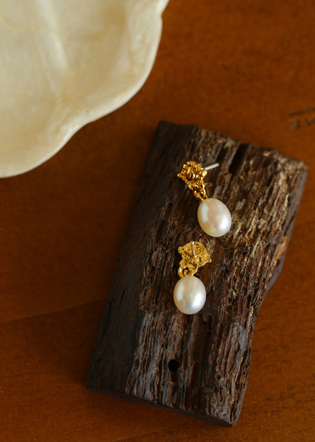 Simple Oval Pearl Long Drop Earrings