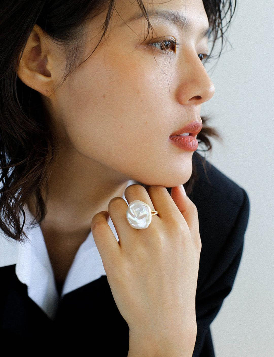 Petals Baroque Pearl Ring - Gembea Jewelry