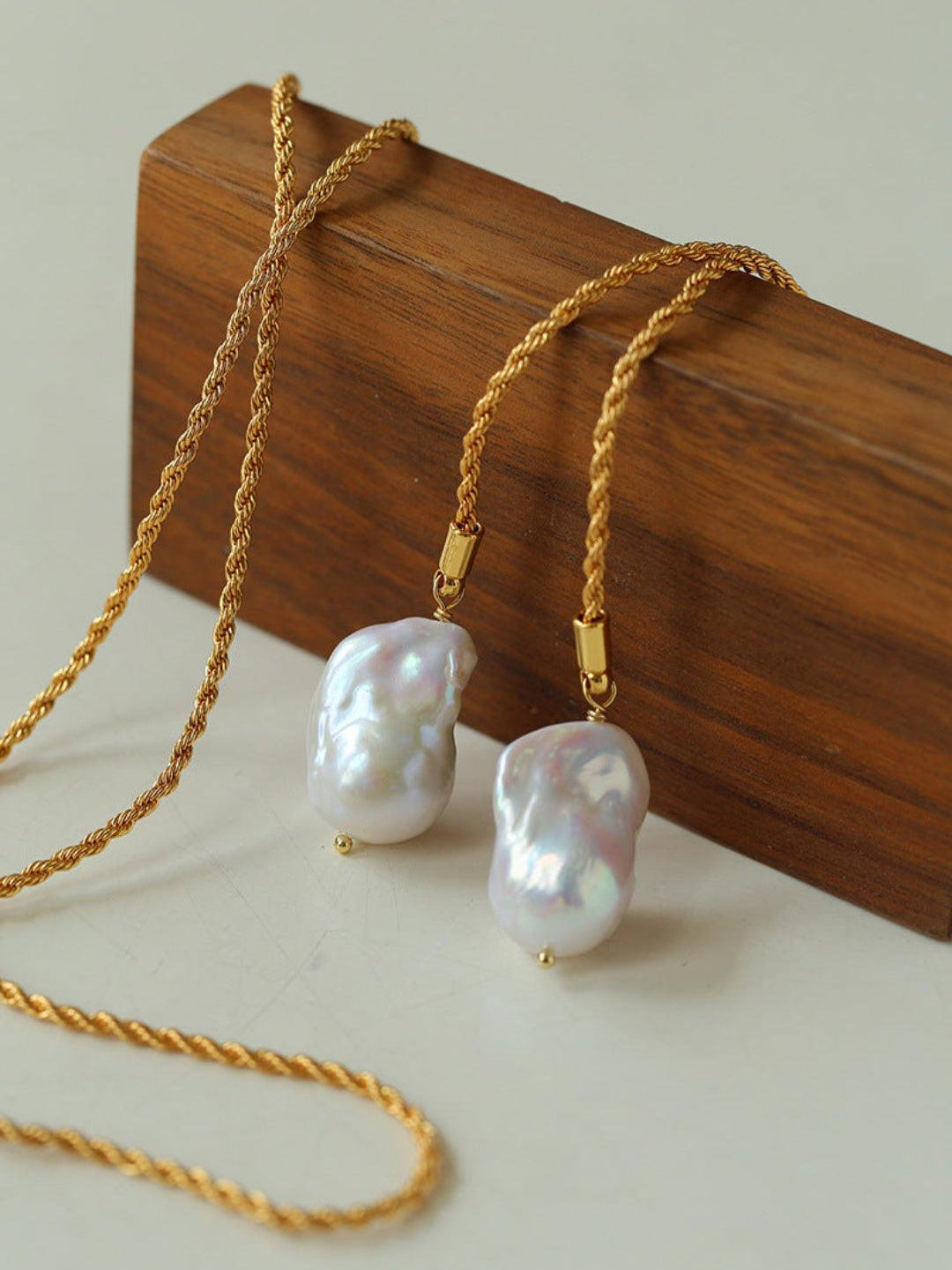 Twist Chain Baroque Pearl Necklace - Gembea Jewelry