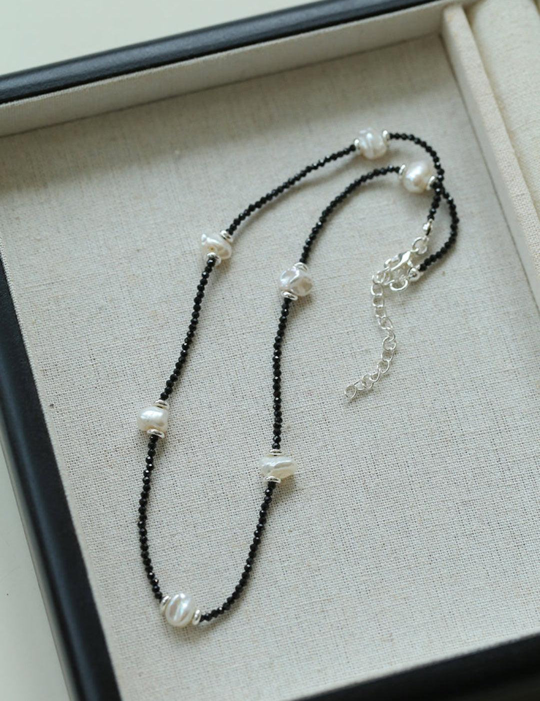 Small Petal Baroque Black Pointed Crystal Necklace - Gembea Jewelry