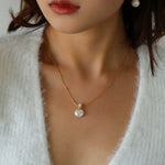 Perfume Bottle Shape Chain Pearl Necklace