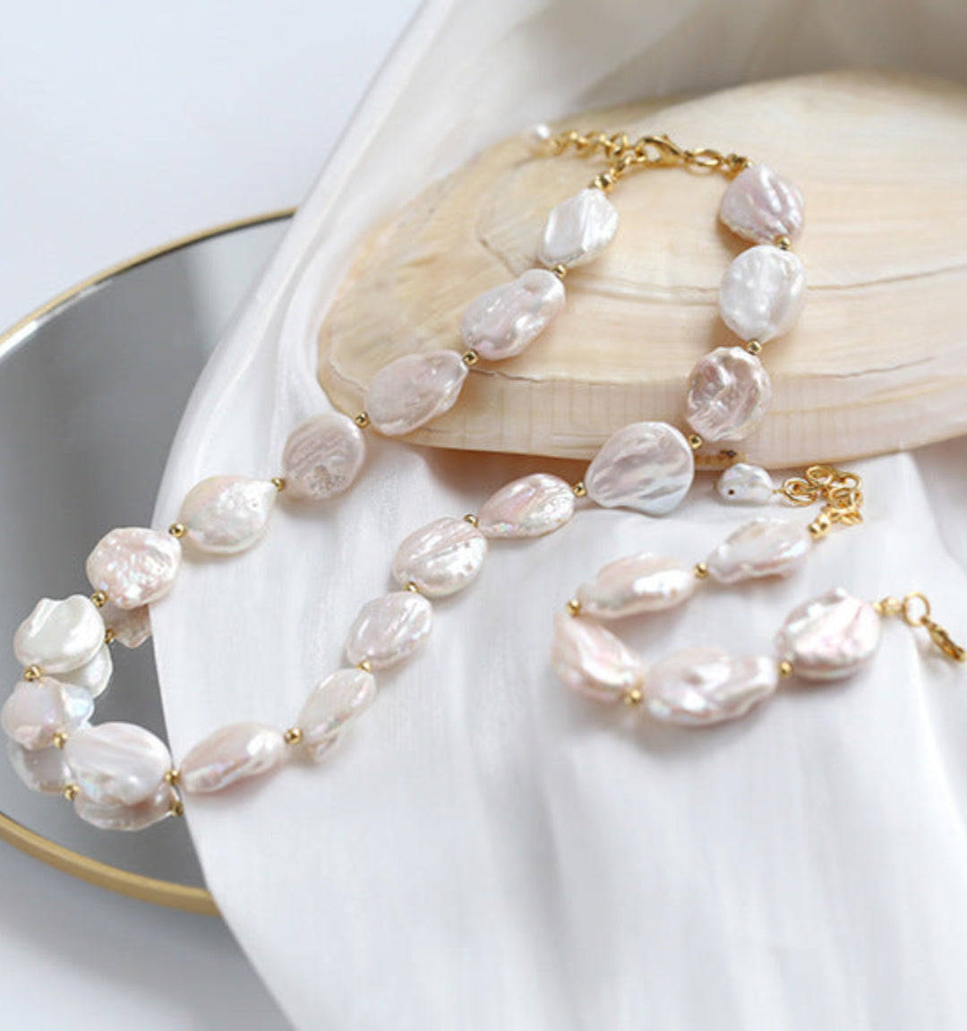 Natural Baroque Shaped Flat Pearl Bracelet