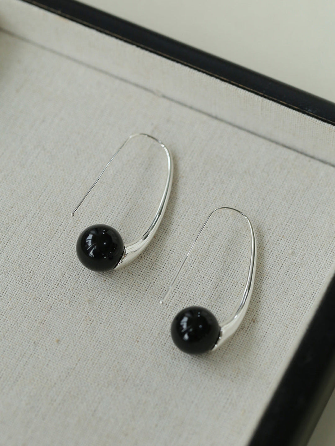 Hand-made Gray Red Black Agate Stone Ear Hooks Earrings