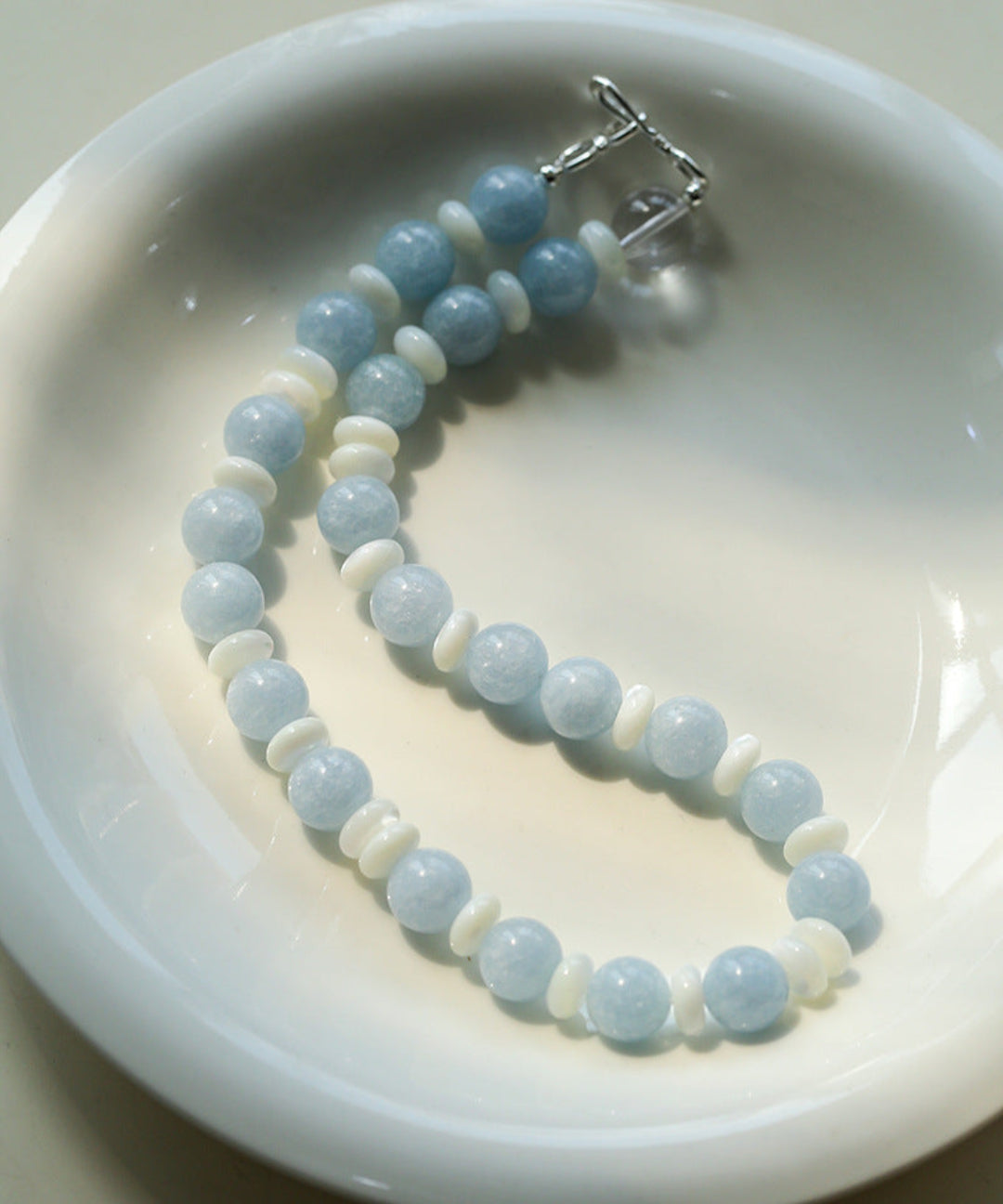 Gembea Jewelry Aquamarine White Scallop Beaded Necklace