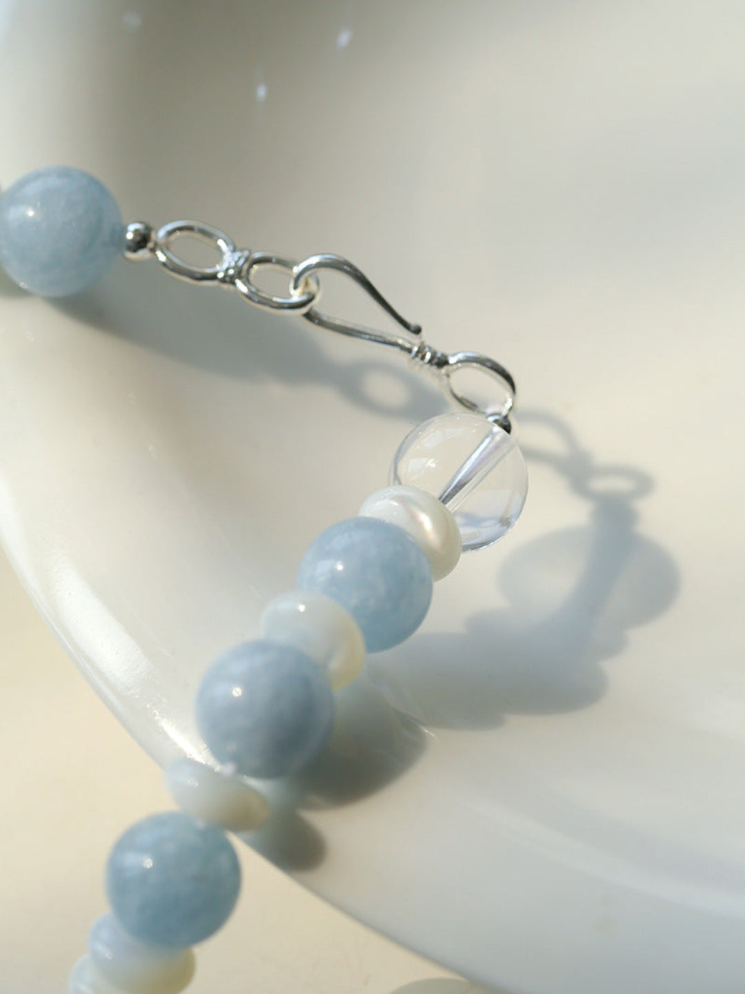 Gembea Jewelry Aquamarine White Scallop Beaded Necklace