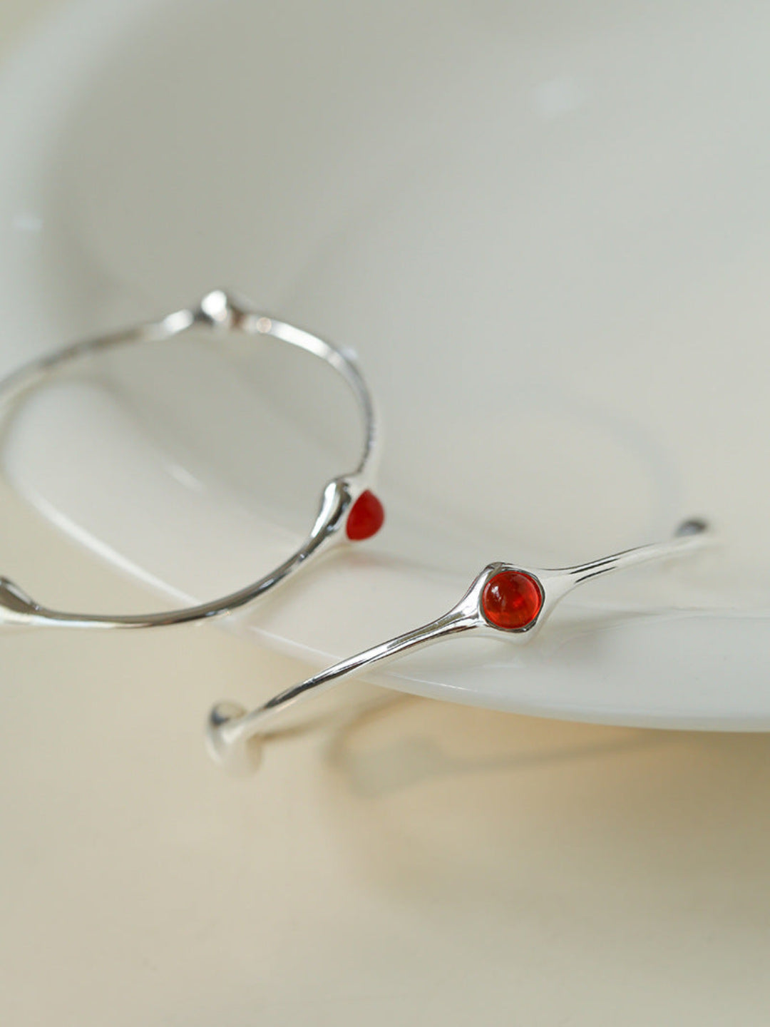 Red Agate Tiger Eye Stone Metal Hoop Earrings