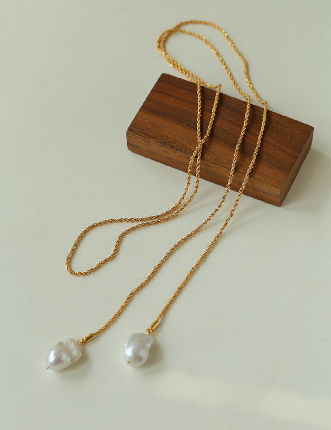 Twist Chain Baroque Pearl Necklace - Gembea Jewelry