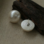 Flying Saucer Cotton Pearl Stud Earrings