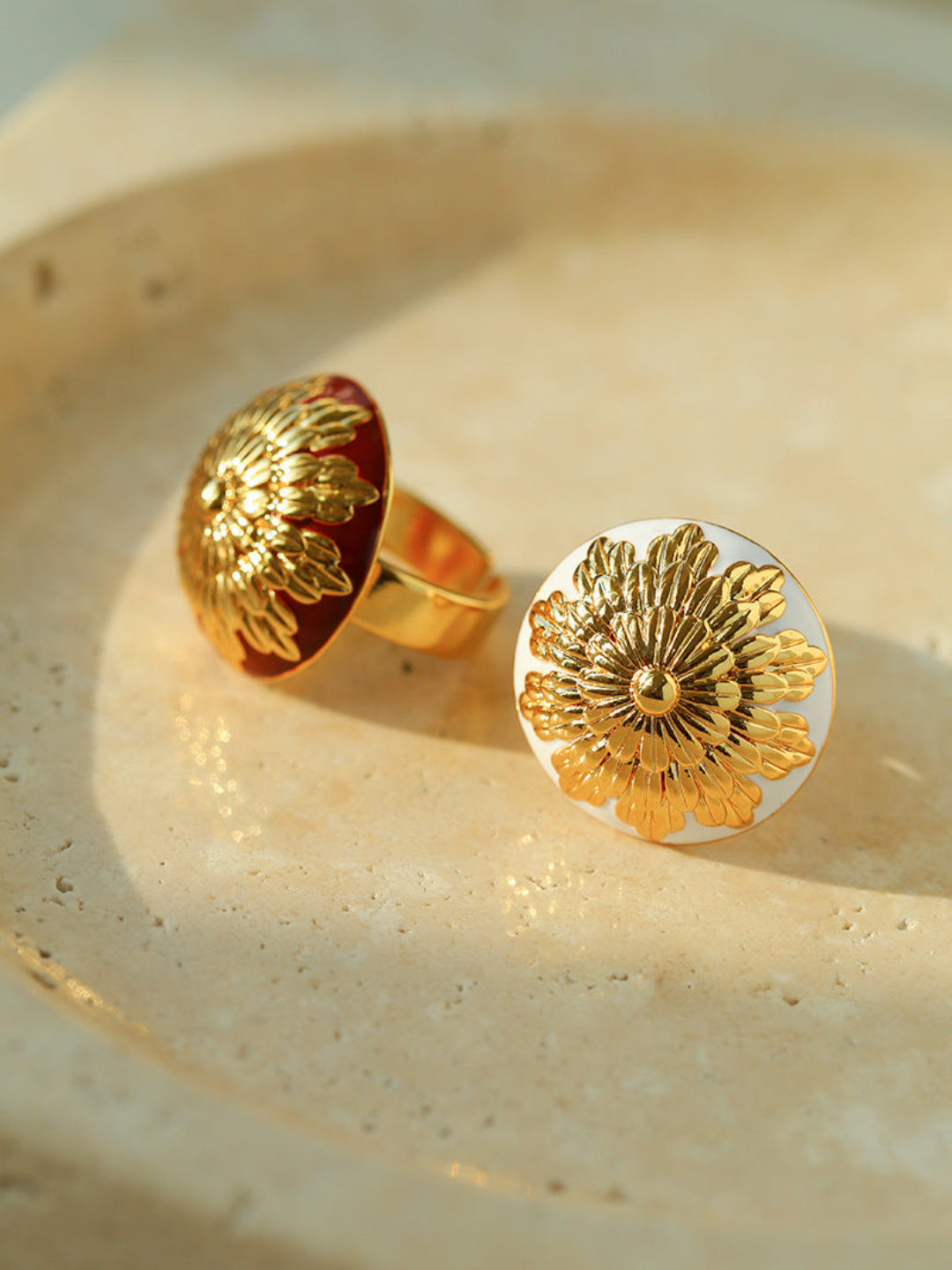 Enamel Glaze Round Chrysanthemum Ring