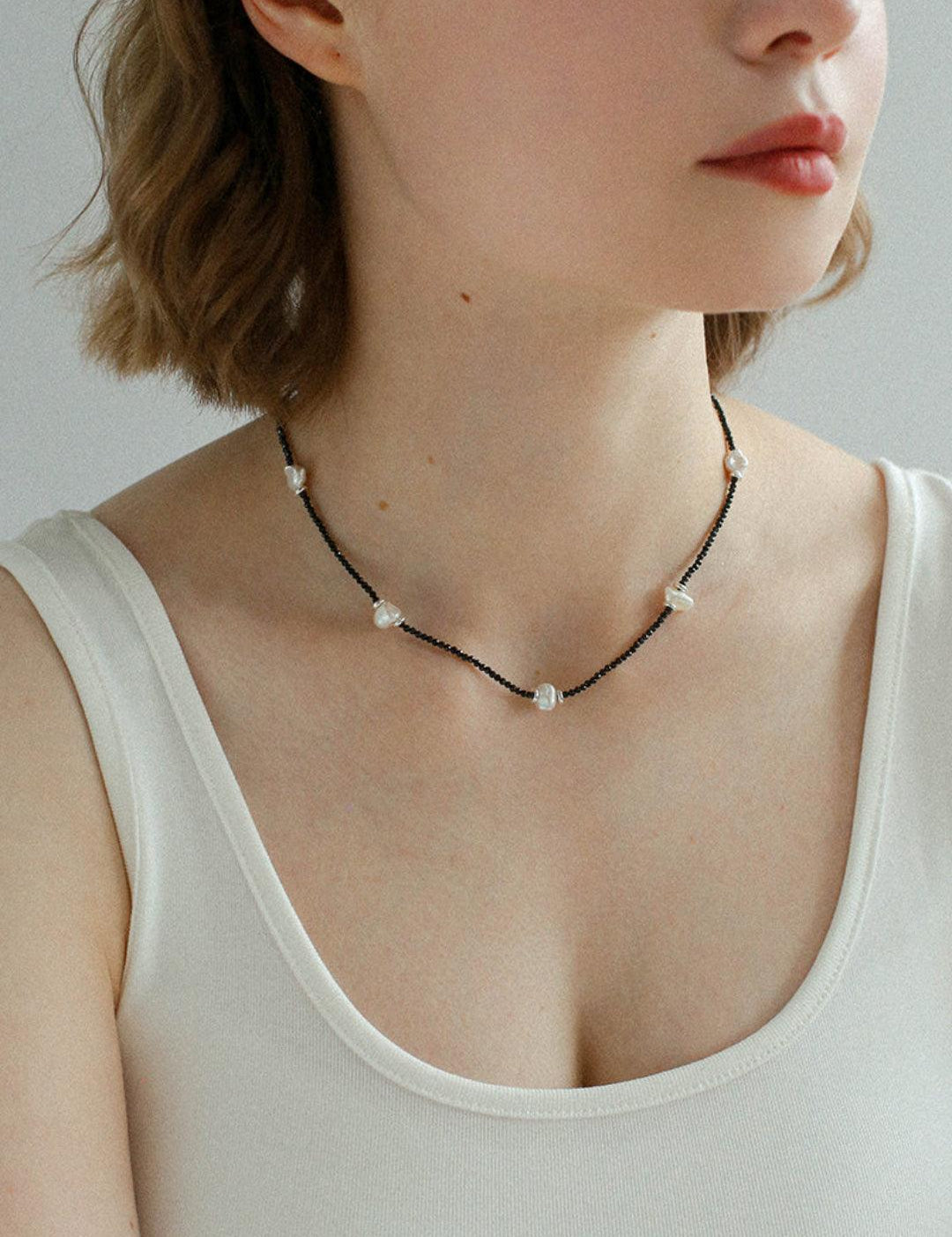 Small Petal Baroque Black Pointed Crystal Necklace - Gembea Jewelry