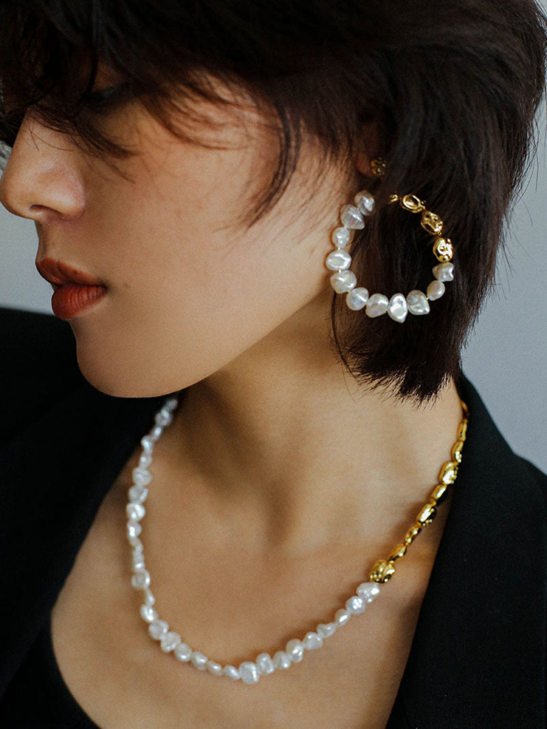 Metal Petal Baroque Pearl Hoop Earrings