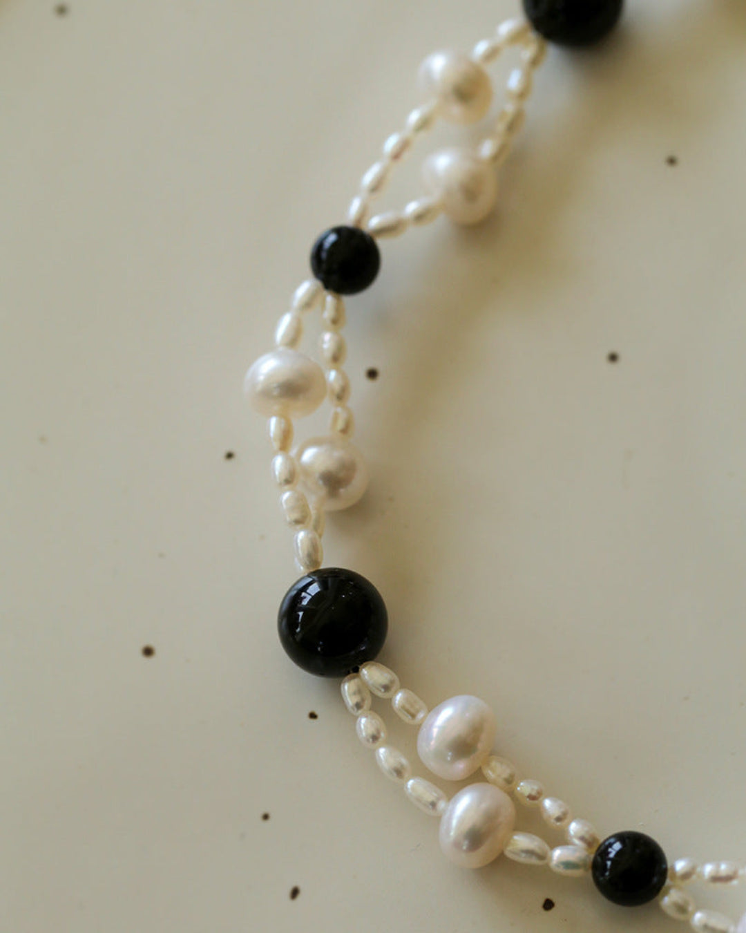 Black Agate Pearl Choker Necklace