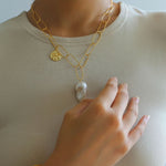 Metal Chain Baroque Pearl Pendant Necklace