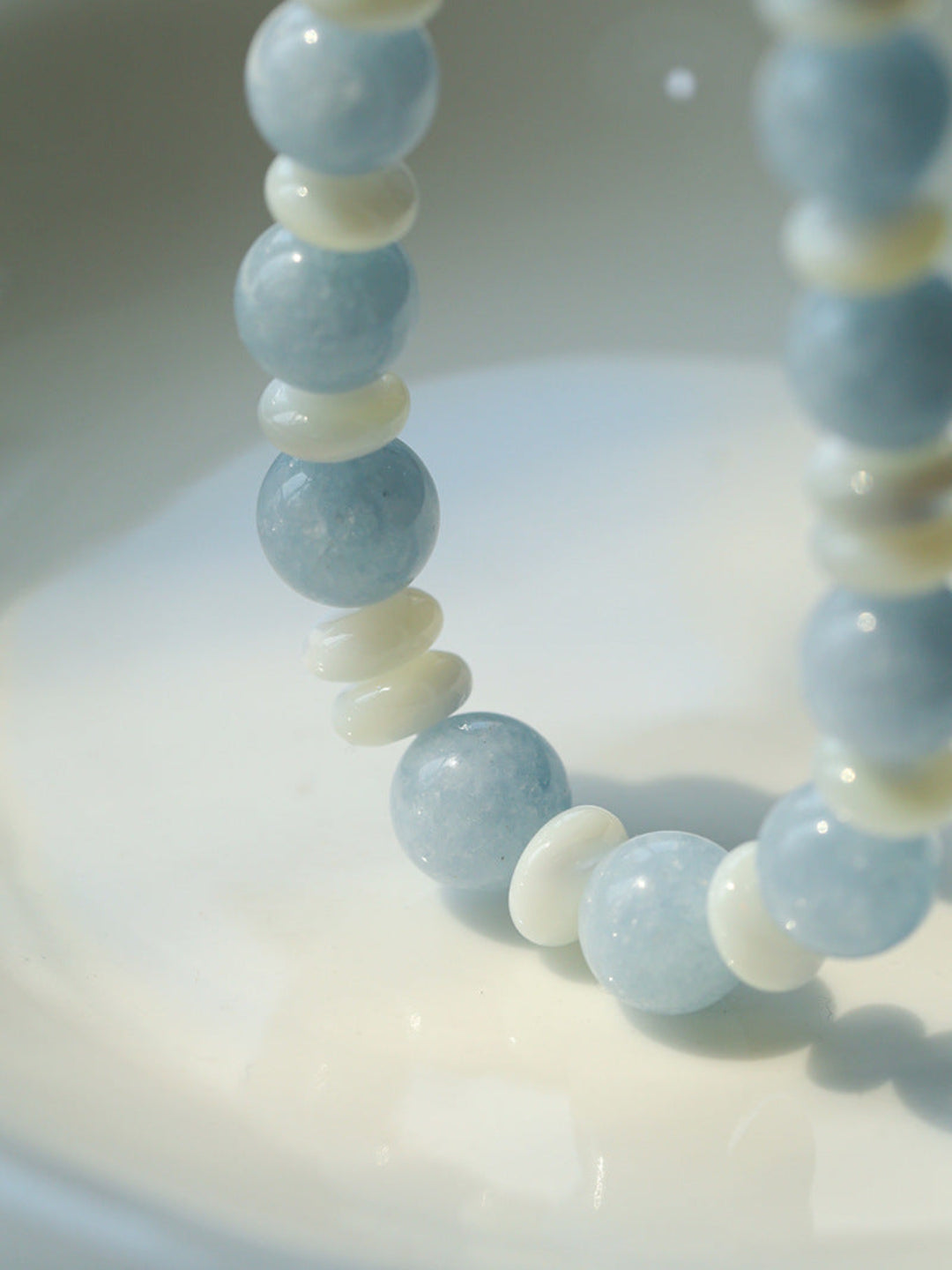 Gembea Jewelry Aquamarine White Scallop Beaded Necklace