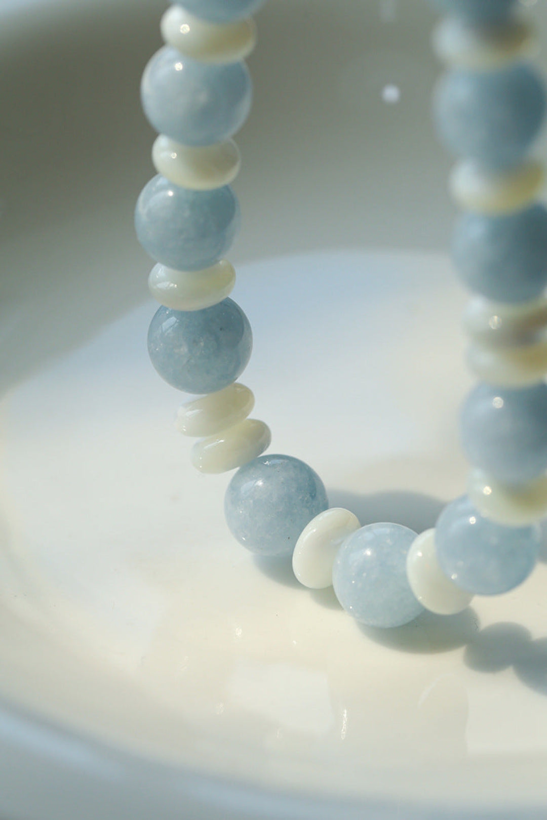 Gembea Jewelry Aquamarine White Scallop Beaded Necklace