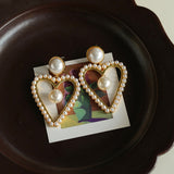 Spring Heartbeat Love Pearl Earrings