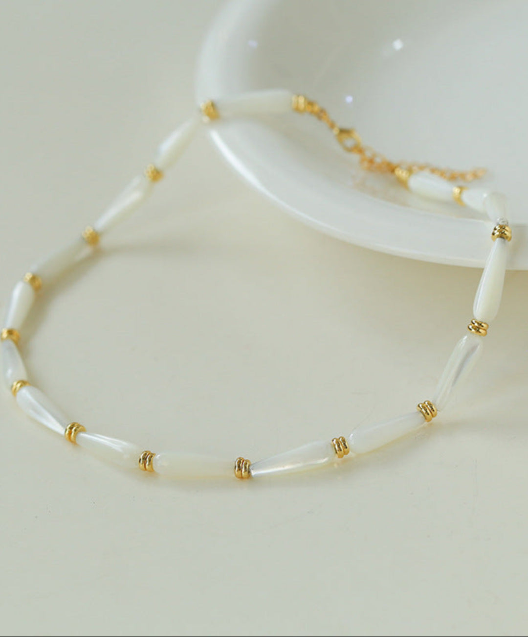 Handmade Drop White Mother of Pearl Necklace