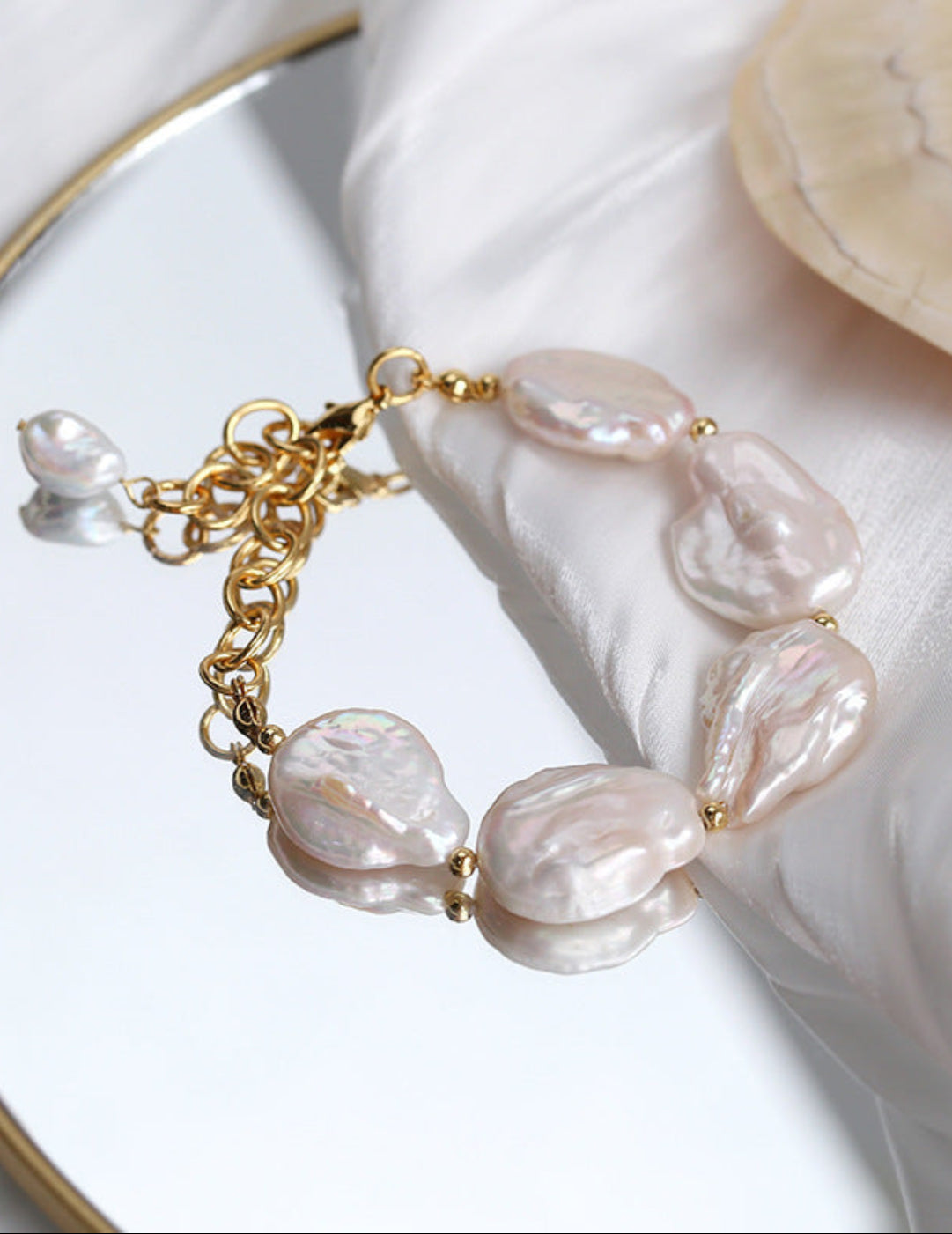 Natural Baroque Shaped Flat Pearl Bracelet