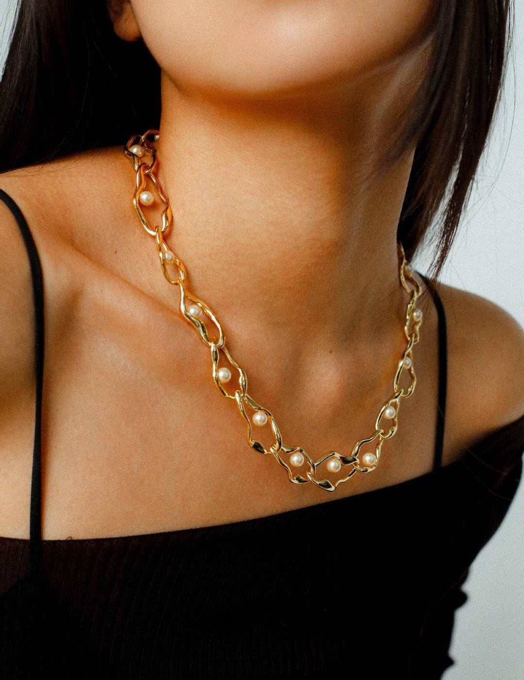 Geometric Twist Artificial Pearl Chain Necklace - Gembea Jewelry
