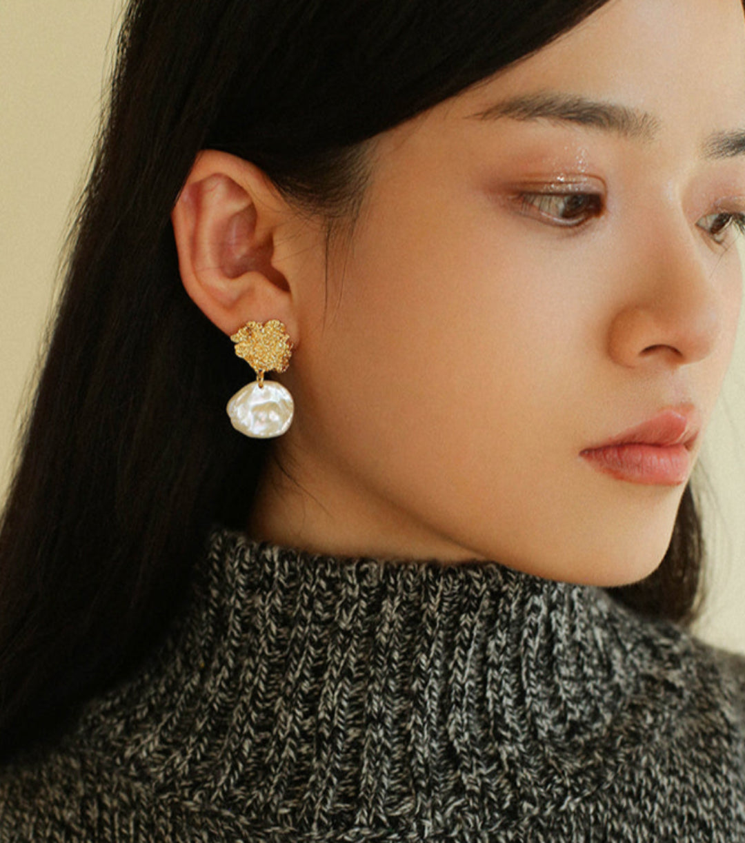 Foil Petals Baroque Stud Earrings