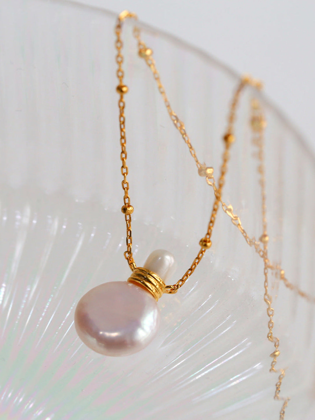 Perfume Bottle Shape Chain Pearl Necklace