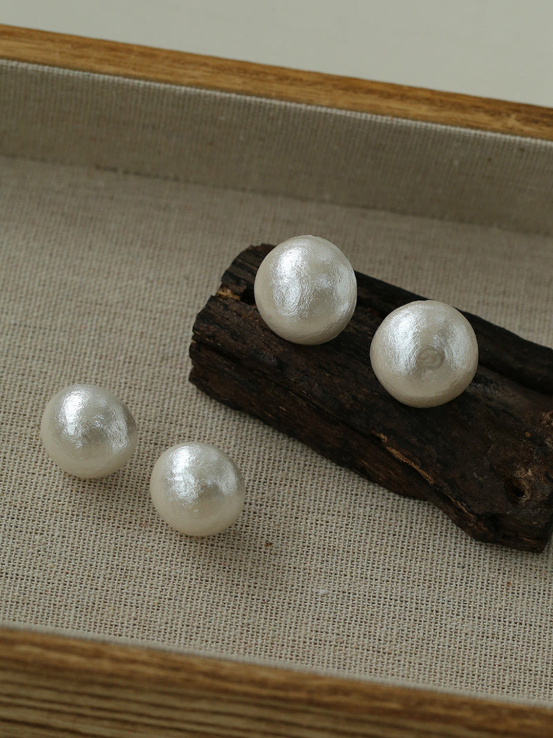 Flying Saucer Cotton Pearl Stud Earrings