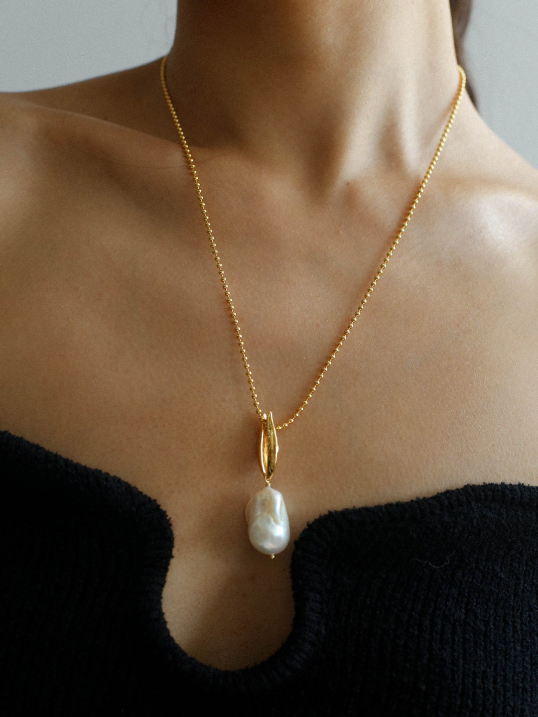 Willow Leaf Baroque Pearl Pendant Necklace